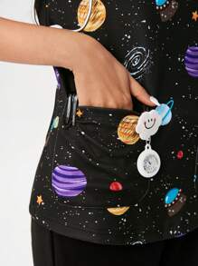 TaskEZ 女士 - 甜心 V 领手术服上衣，女士短袖 V 领护士制服，带 2 个口袋 T 恤印花柔软弹力手术服上衣，女士手术服套装 - 彩色 - 查看 7