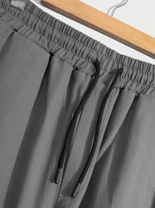 RueChic Men Patch Detail Cargo Pocket Regular Pants - Grey - View 5