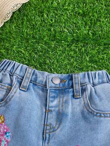 SHEIN 带口袋和仿珍珠图案的少女磨边牛仔短裤，夏季，蓝色 - 淺色水洗藍 - 查看 4