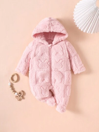 SHEIN 女婴粉色纯色羊毛连帽连脚睡衣，可爱的冬装