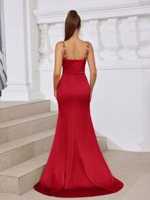 SHEIN Belle 优雅彩色花朵刺绣大腿高开叉美人鱼连衣裙，非常适合约会、单身派对、度假、正式晚会等场合、婚礼宾客礼服 - 紅色 - 查看 3