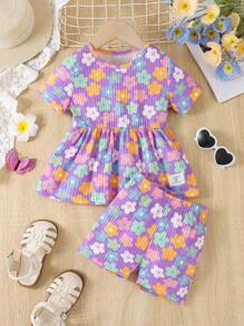 SHEIN Mùa hè của cô gái trẻ in hoa cổ tròn tay ngắn xù viền áo thun và quần short thường ngày 2 cái/bộ - Màu tím - Xem 1