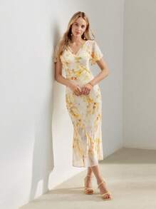 MOTF PREMIUM FLORAL PRINT V-NECK FLUTTER SLEEVE TOP & SPLIT HEM DRESS - Yellow - View 6