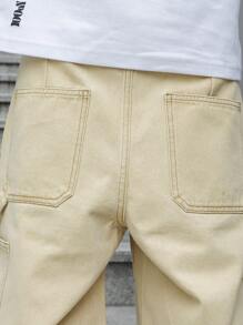 Manfinity Roghcode Herren Einfarbige Denim Shorts mit ausgefranstem Saum und Taschen für den Sommer Ausgehen, einfache Denim Jorts, weite Denim Shorts, als Geschenk für Ehemann, Freund