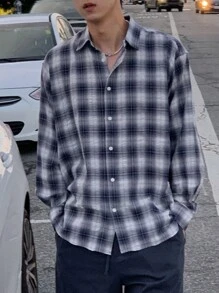 DAZY Men's Loose Casual Plaid Long Sleeve Shirt, Spring And Autumn