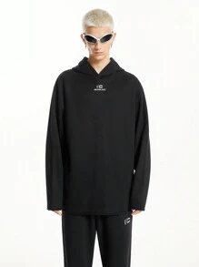 Manfinity VCAY Sudadera con capucha de punto para hombre con estilo callejero, logotipo impreso reflectante de 3M, hombros caídos y bordes anchos, adecuada para las estaciones de otoño e invierno - Negro - Ver 2