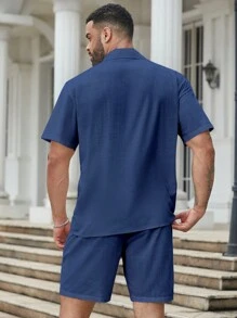 Manfinity Homme 男裝大尺寸純色簡約短袖上衣和短褲套裝，適用於日常穿著 - 藏蓝色 - 查看 2