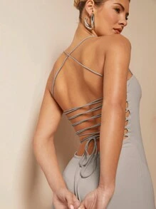 SHEIN BAE Vestido sin espalda de unicolor con detalles intrincados de tiras para mujeres