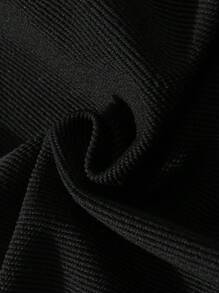 Manfinity LEGND 男士字母印花束口口袋短褲，日常休閒穿著 - 黑色 - 查看 6