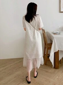 DAZY 女式夏季优雅拼色纹理短袖连衣裙，荷叶边 - 杏色 - 查看 2