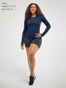 GLOWMODE Seamless Slimfit Long Sleeve Top Hip Length Antibacterial Lightweight Summer Gym