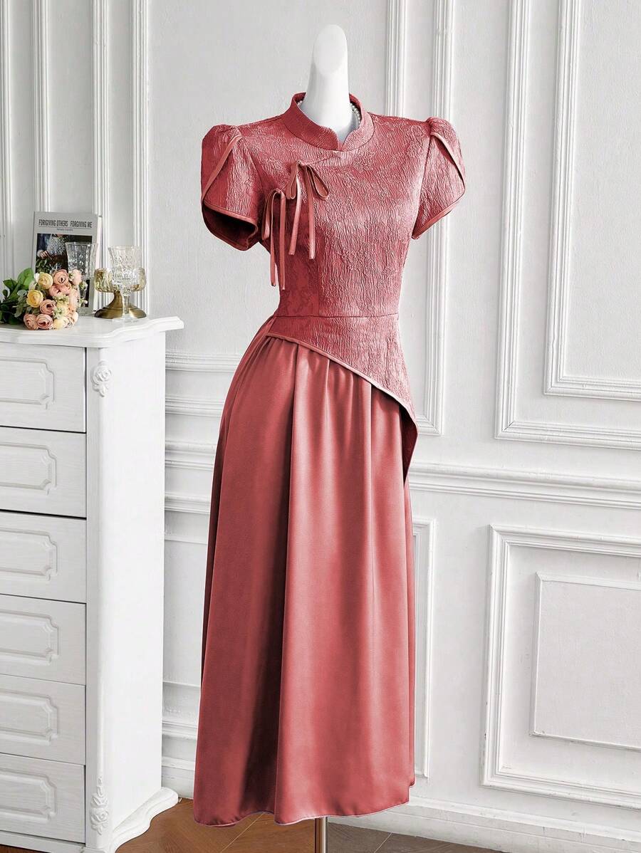 Modelyn 女士纯色立领短袖后拉链长裙前系带长晚礼服 - 中紫紅色 - 查看 1