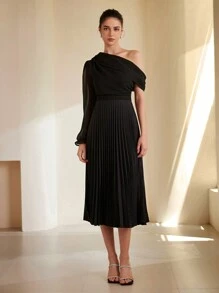 Femmeiva Vintage Sexy One Shoulder Ruffled Sleeve Solid Color Pleated Dress - Black - View 1