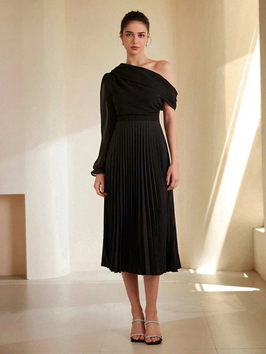 Femmeiva Vintage Sexy One Shoulder Ruffled Sleeve Solid Color Pleated Dress - Black - View 1