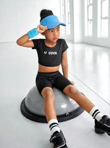 SHEIN Conjunto de treino diário para ioga e fitness para meninas, camiseta e shorts de manga curta com estampa de letras estilosas, elástico, agradável à pele, respirável, absorvente de suor, preto