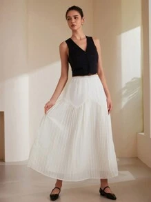 Aveloria Rosie Clean Design Pleated High Waist Bodycon White Long Skirt - White - View 4