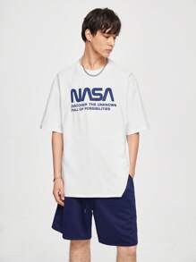 Manfinity Hypemode Conjunto de camiseta casual de verano para hombre con cuello redondo y mangas de hombro caído, impreso con eslogan y pantalones cortos con cordón en la cintura - Blanco y Negro - Ver 5