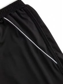 Teen Boys' Athletic Black Sleeveless Vest And Shorts Set With Fashionable & Cool Printed Patterns For Basketball, Soccer, Running, Cycling, Hiking And Fitness - Black - View 4