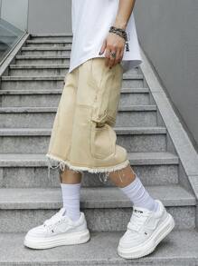 Manfinity Roghcode Herren Einfarbige Denim Shorts mit ausgefranstem Saum und Taschen für den Sommer Ausgehen, einfache Denim Jorts, weite Denim Shorts, als Geschenk für Ehemann, Freund