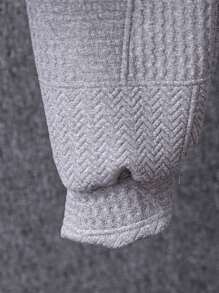 Young Boy Textured Knit Fleece Tracksuit, Suitable For 4-7 Years Old Boys To Wear During Outings, School And Sports In Autumn, Winter And Spring. The Tracksuit Is Made Of Textured Knit Fleece Material, Which Is Warm And Comfortable. The Hoodie Is Designed With A Hood, Enhancing The Fashion Sense And Warmth. It Is Suitable For Boys To Wear On Various Occasions, Not Only Fashionable But Also Practical, And Allowing Easy Movement. When Boys Wear This Tracksuit, Whether It's Outdoor Activities, Going To School, Or Exercising, They Can Show Off A Fashionable And Stylish Image. This Tracksuit Will Become A Fashionable And Warm Item In The Young Boy Wardrobes, Providing More Choices For Their Daily Wear!