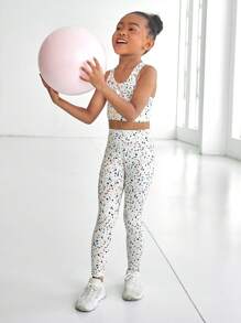 SHEIN 2 件套少女圆点印花运动套装，包括紧身背心和裤子