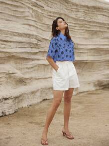 Aveloria 女士夏季隨機菊花刺繡優雅空心短袖襯衫