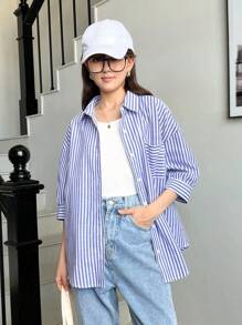 SHEIN Áo sơ mi có túi sọc xanh trắng dành cho nữ tuổi teen có tay áo giữa, hoàn hảo cho kỳ nghỉ, thường ngày và đi lại - Xanh và trắng - Xem 5
