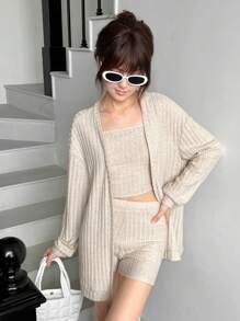 SHEIN Conjunto de 3 piezas de otoño a juego para adolescentes: Cárdigan de manga larga acanalado de punto de color albaricoque sólido, top de tirantes y shorts