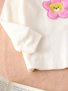 بدلة من قطعتين للفتيات الصغيرات بعمر الطفولة تحتوي على ملابس علوية بأكمام طويلة وبنطلون من القطن الناعم واسعي الساقين مزينة بأزهار مطرزة بتقنية 3D،ملابس منزلية مريحة وعصرية