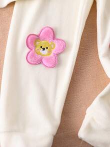 بدلة من قطعتين للفتيات الصغيرات بعمر الطفولة تحتوي على ملابس علوية بأكمام طويلة وبنطلون من القطن الناعم واسعي الساقين مزينة بأزهار مطرزة بتقنية 3D،ملابس منزلية مريحة وعصرية