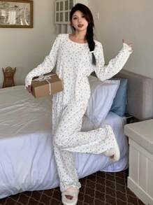 DAZY 宽松碎花印花宽圆领长袖上衣和裤子睡衣套装，白色，波浪边设计，秋冬服装 - 白色 - 查看 8