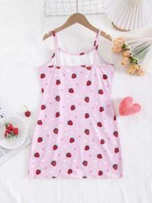 SHEIN Áo ngủ cho bé gái tuổi teen họa tiết dâu tây dễ thương, eo thắt, dây mảnh, chất liệu vải chống cháy, thích hợp mặc mùa hè; Bộ đồ đôi mẹ và bé (2 món bán riêng) - Hồng - Xem 6