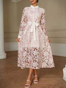 Aveloria Rosie Vestido de manga larga con cuello de parche, cintura ceñida, textura de tela floral con recortes, diseño elegante y exquisito
