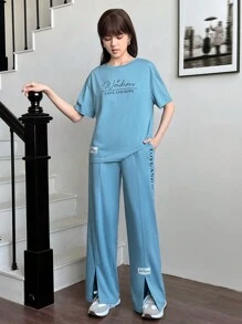 SHEIN Conjunto de camiseta con patrón impreso en inglés y pantalón largo informal para niña adolescente, azul cielo, 2 piezas - Agua verde azul - Ver 5