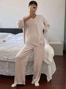 DAZY Simple V-Neck Loose Satin Pajama Set With Arc-Shaped Hem - Champagne - View 7