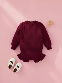 SHEIN Vintaside Kids 寶寶女孩毛衣套裝，圓領長袖酒紅色毛衣搭配白色花邊，秋冬季節保暖舒適。搭配紅/酒紅點綴的針織短褲，時尚優雅，適合日常、戶外、旅行、度假、家居、幼兒園和學校場合。 - 酒紅色 - 查看 8