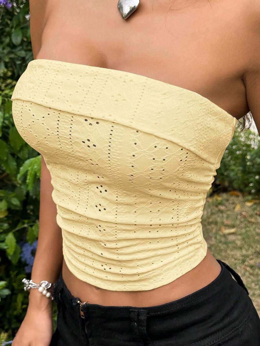 SHEIN EZwear 夏季白色針織緊身無肩帶頂部，配上空洞刺繡。 - 黃色 - 查看 1