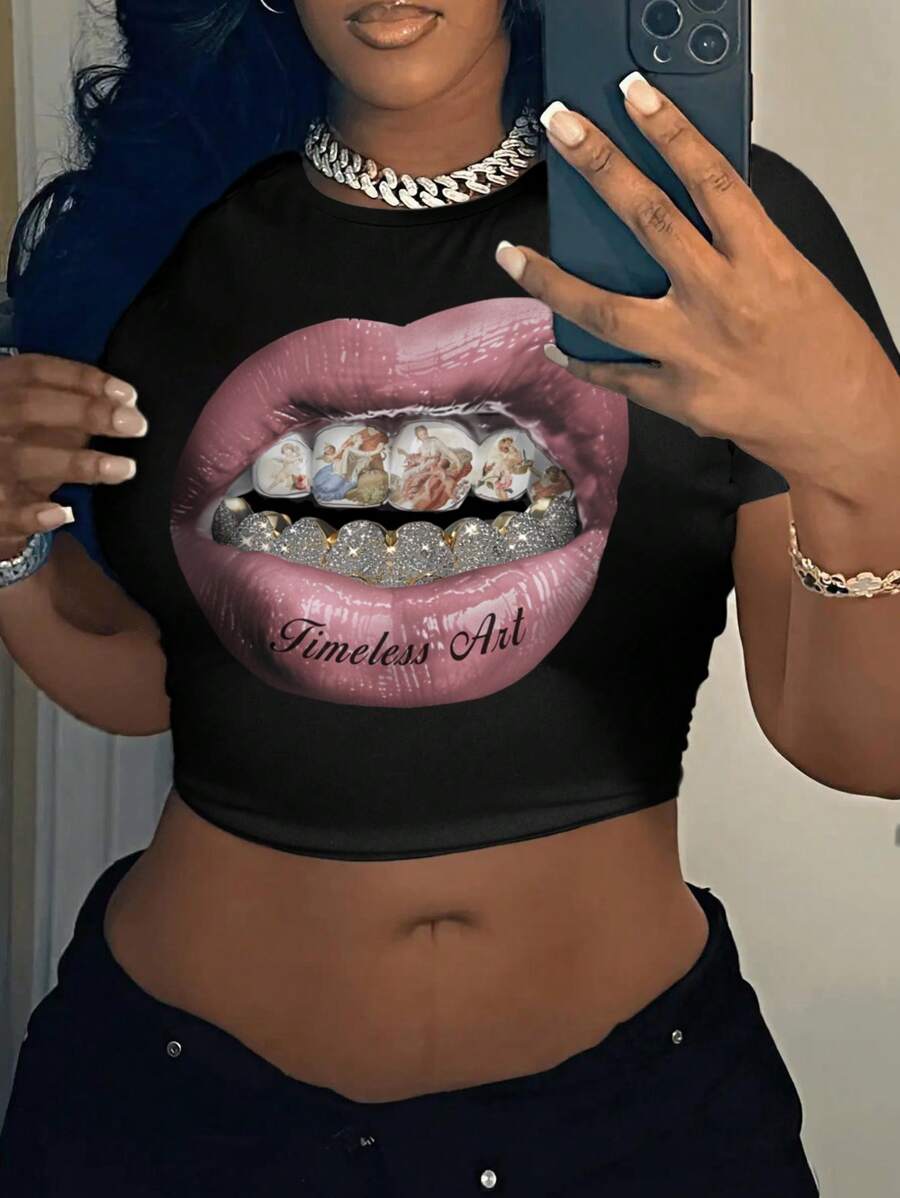 Slaydiva Áo thun croptop bó sát in hình môi dành cho nữ cỡ lớn - màu đen - Xem 1