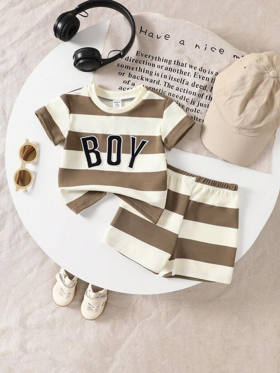 Bộ trang phục thường ngày in chữ cho bé trai mùa hè cổ tròn sọc ngắn và quần short - màu nâu - Xem 1