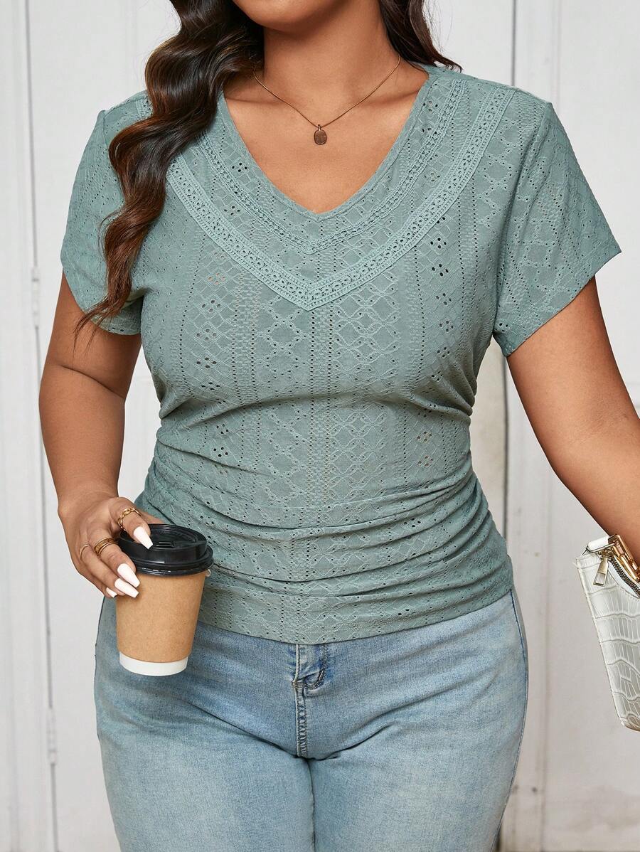 SHEIN Frenchy Plus Size Áo thun ngắn tay cổ chữ V phối ren thông thường - màu xanh lá - Xem 1