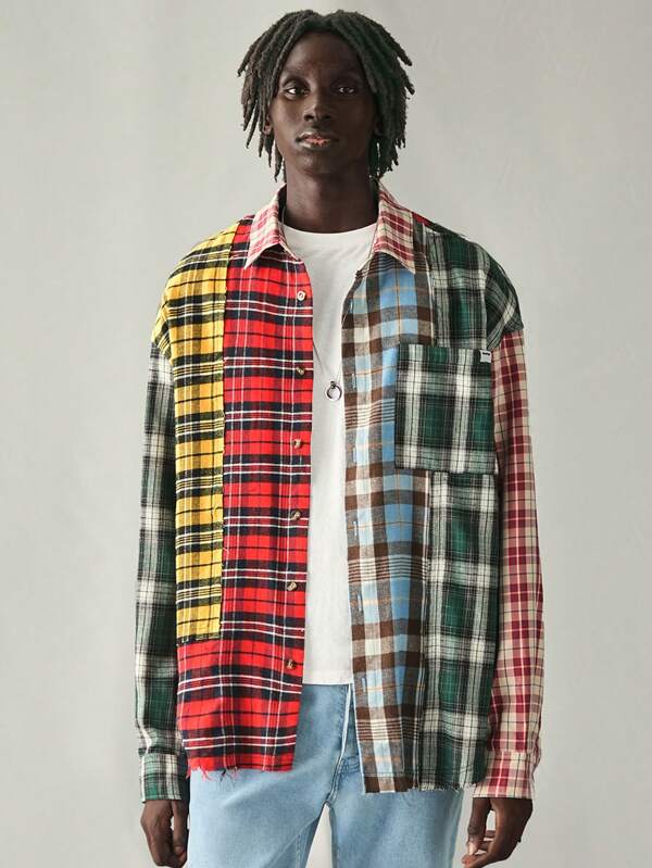 Manfinity BRENVOR قميص رجالي كاجوال حضري مصنوع من قماش منسوج بتصميم كاروهات مرقع فضفاض بأكمام طويلة وأزرار للارتداء اليومي في فصل الخريف