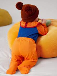 SHEIN Conjunto de bodys, pantalones y baberos estampados con bloques de color de payaso para bebés recién nacidos, pijamas de franela lindos