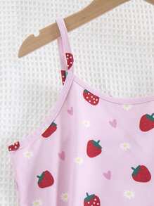 SHEIN Áo ngủ cho bé gái tuổi teen họa tiết dâu tây dễ thương, eo thắt, dây mảnh, chất liệu vải chống cháy, thích hợp mặc mùa hè; Bộ đồ đôi mẹ và bé (2 món bán riêng) - Hồng - Xem 3