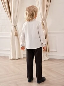 SHEIN 2 piezas Conjunto de caballero para niño pequeño: camisa + pantalones de unicolor, adecuado para deportes, regreso a la escuela, fiesta de cumpleaños, Navidad, Halloween, boda, baby shower en otoño e invierno - Blanco y Negro - Ver 2