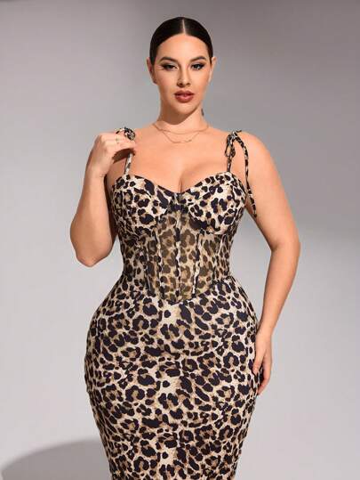 SHEIN SXY Vestido de talla grande para mujeres con diseño de leopardo y tela de malla y sólida empalmada, con lazo de cuerda de corbata y correas de hombro ajustables