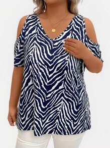 EMERY ROSE Plus Size Women's V-Neck Short Sleeve Open Shoulder Zebra Printed T-Shirt, Summer Graphic Tees Women Tops - Blue and White - View 4