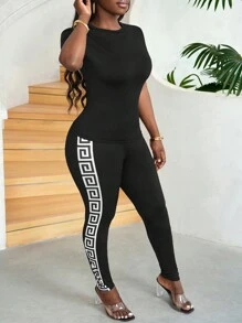 Slaydiva Summer Casual Simple Basic Round Neck Short-Sleeved Cuff Printed Fitted T-Shirt Slim Trousers With Back Print On The Side Black And White Printed Black Knitted Women's Two-Piece Set-I