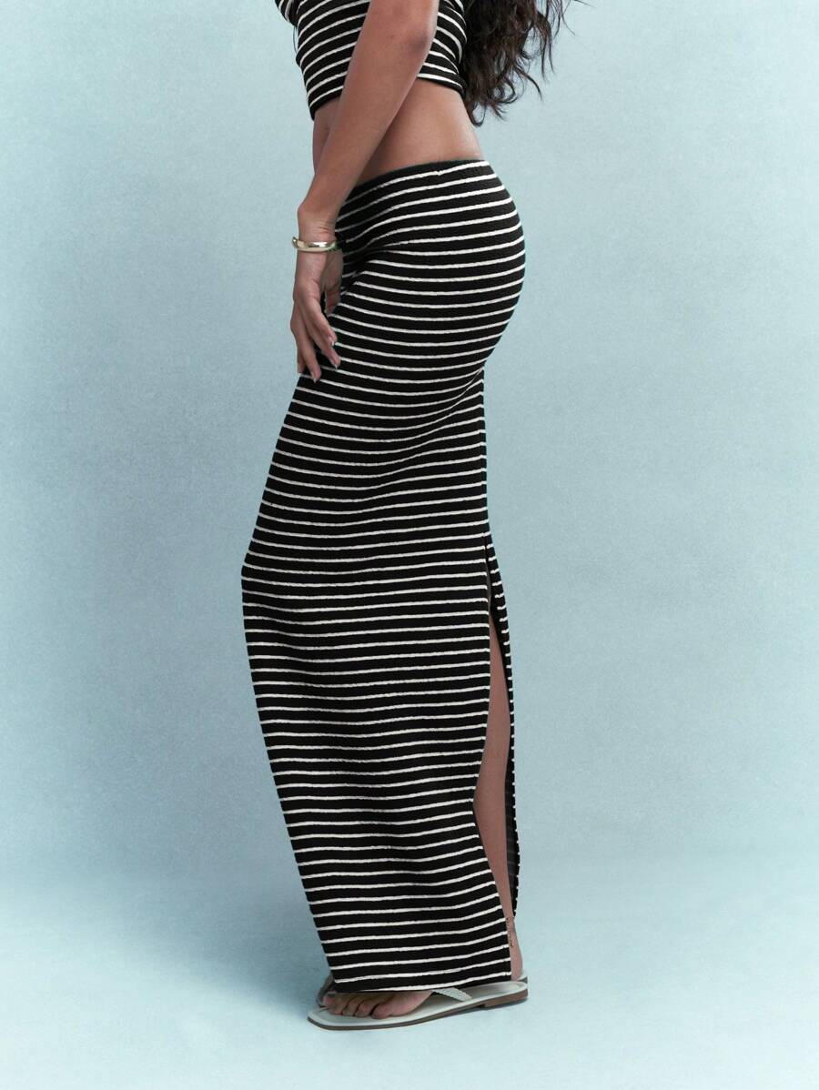 MISSGUIDED Falda larga ajustado de rayas con textura - Blanco y Negro - Ver 1