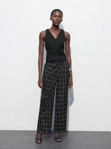 Maija Plaid Asymmetrical British Style Casual Modern Urban Fashionable Charm