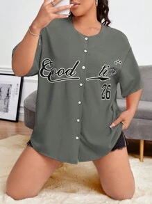 Flirla 大尺寸女性簡約印花扣短袖襯衫